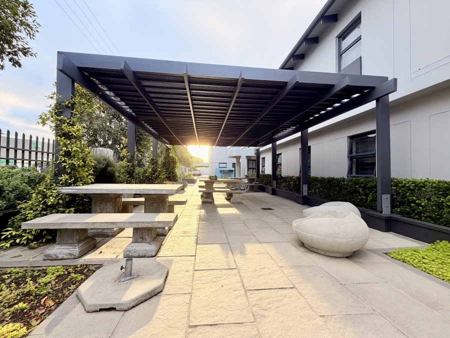 Commercial Property for Sale in Westcliff Western Cape